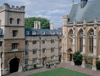 Veduta di un collegio di Oxford